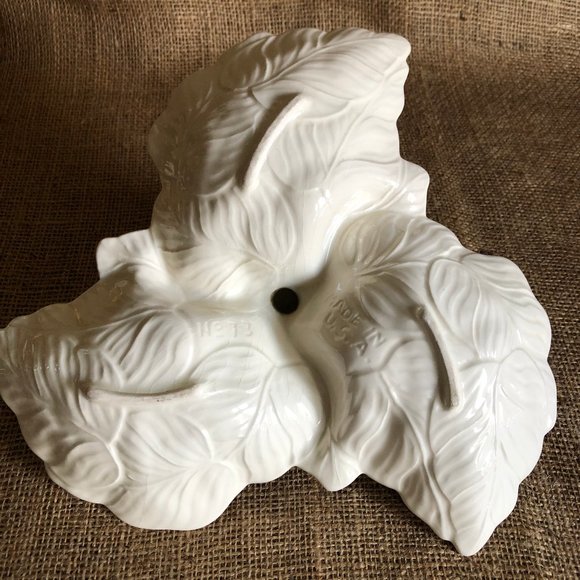 Ceramic Serving Dish Divided 3 Leaf Design Vintage - Picture 4 of 8